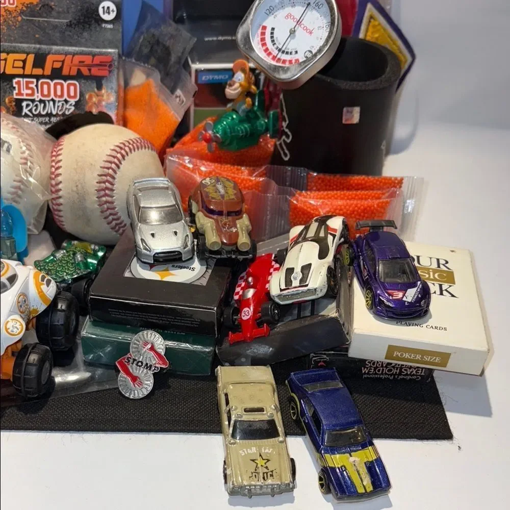 Dynamic Action Figure and Vehicle Set